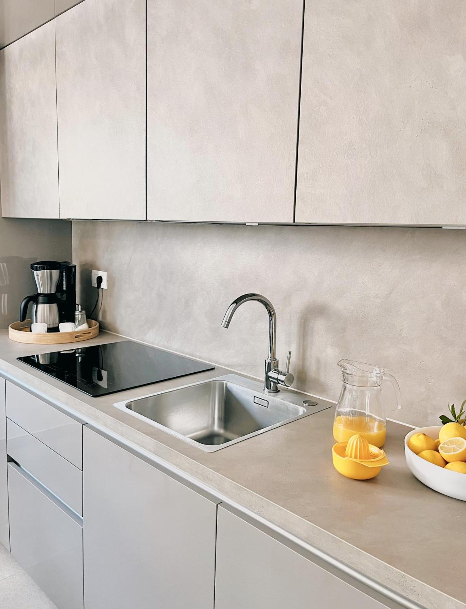 Apartment Agnes With 63 M2 Rooftop Terrace, Grill And Pool Okrug Gornji Dış mekan fotoğraf